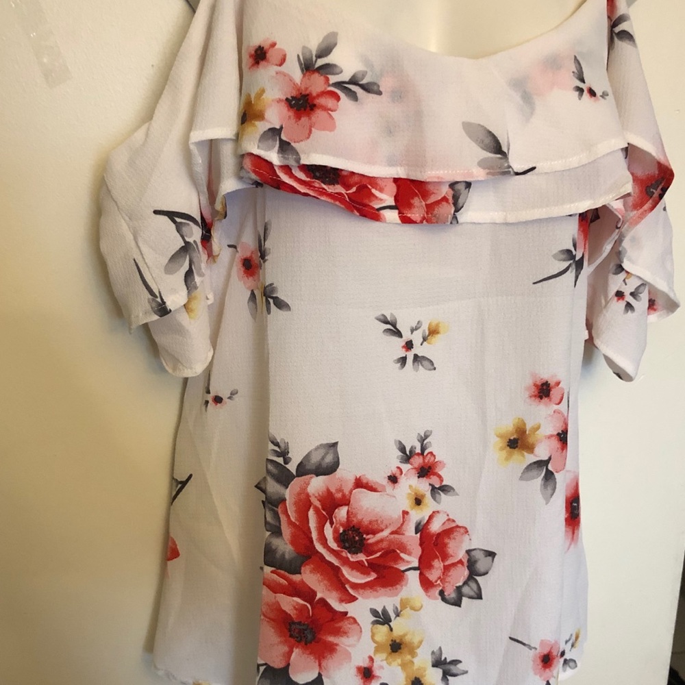 FLORAL RUFFLE COLD SHOULDER BLOUSE - Picture 4 of 6